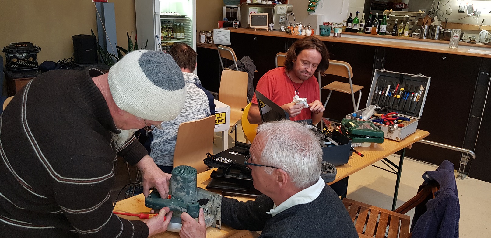 Repair cafe 20181020 (1)